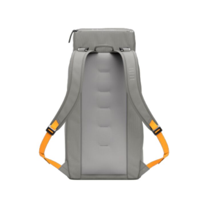 DB Hugger 30L Rucksack (Sand Grey)